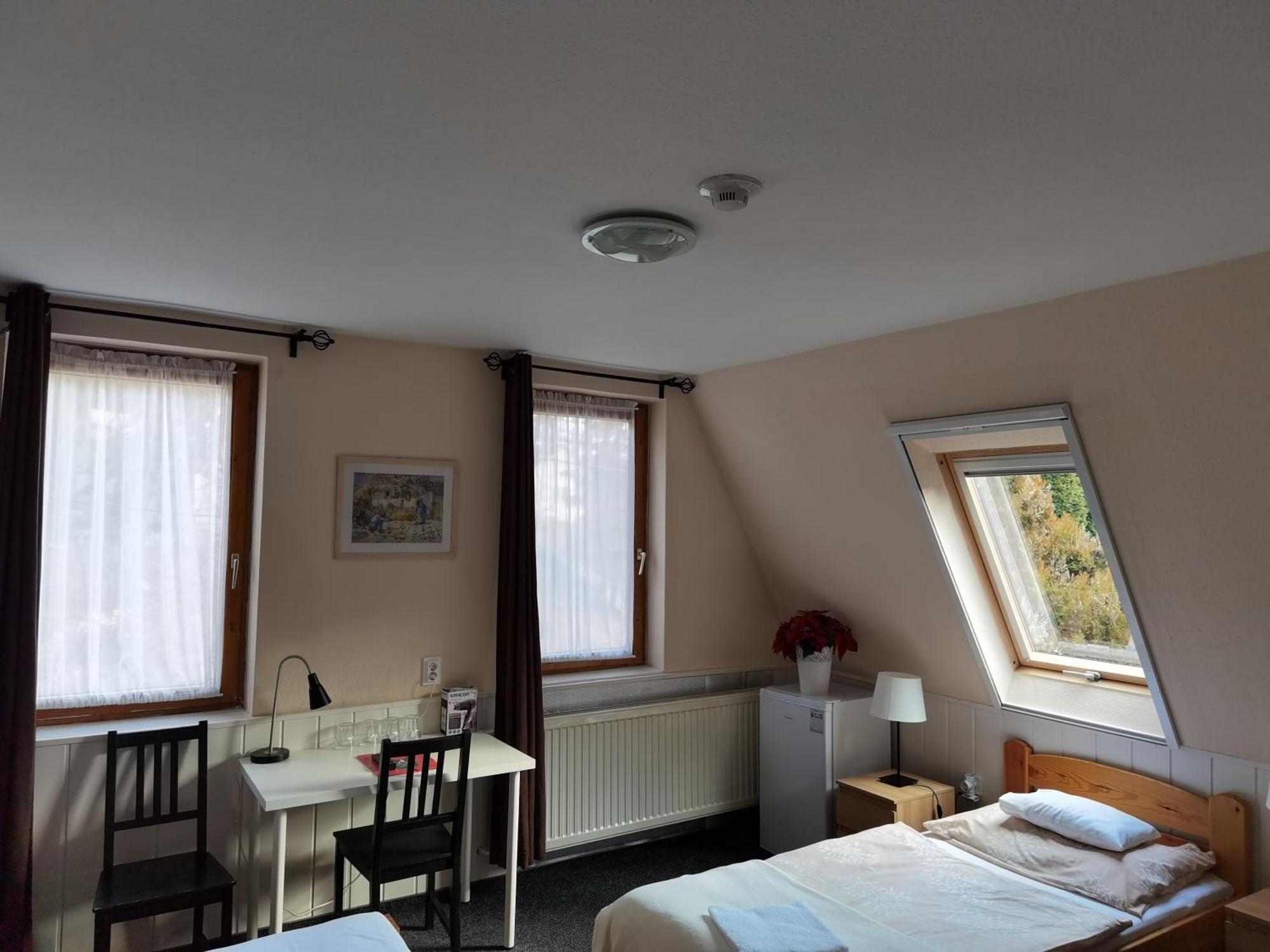 Hotel Sikfokut Noszvaj Oda fotoğraf